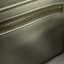 将图像加载到图库查看器中，CELINE Teen Triomphe Shoulder Bag AlmondGreen188423 Shiny Calf Leather
