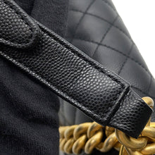 将图像加载到图库查看器中，CHANEL ChainShoulder Bag Boy Chanel BlackA67085 Caviar Leather Size Small
