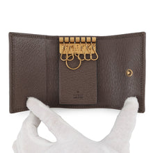 Load image into Gallery viewer, GUCCI GG Supreme 6-Key Case Beige/Brown603732 PVC Canvas Leather
