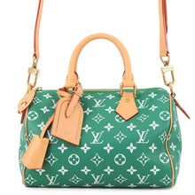 Load image into Gallery viewer, LOUIS VUITTON Speedy P9 Bandouliere VertM24423 Calf Leather Monogram Size 25
