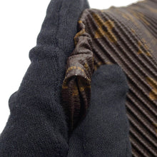 将图像加载到图库查看器中，LOUIS VUITTON Pouch・Explorer Noir/RedM62232 Monogram
