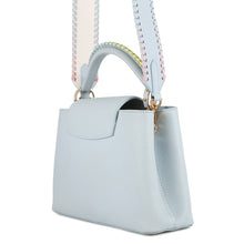 将图像加载到图库查看器中，LOUIS VUITTON Capucines Light Blue Taurillon Leather Size BB
