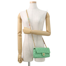 将图像加载到图库查看器中，CHANEL Mini Matelasse Single Shoulder Bag GreenA69900 Lambskin Size 20
