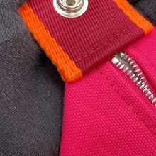 将图像加载到图库查看器中，HERMES Brid a Black Hibiscus Canvas Size PM
