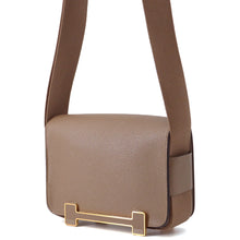 将图像加载到图库查看器中，HERMES Geta Etoupe Chevre Myzore Goatskin
