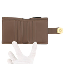 将图像加载到图库查看器中，FENDI FENDI Bifold Wallet Brown8M0386 Leather
