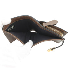 将图像加载到图库查看器中，FENDI FENDI Bifold Wallet Brown8M0386 Leather
