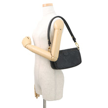将图像加载到图库查看器中，LOUIS VUITTON Multi Pochette Accessoires NoirM80399 Monogram Empreinte Leather
