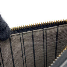 Load image into Gallery viewer, LOUIS VUITTON Easy Pouch NoirM80349 Monogram Empreinte Leather
