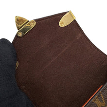 将图像加载到图库查看器中，LOUIS VUITTON Von Pouch Metis BrownM13572 Monogram

