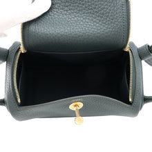 Load image into Gallery viewer, HERMES Lindy Vert Mangrove Taurillon Clemence Size Mini
