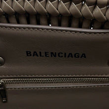 将图像加载到图库查看器中，BALENCIAGA Bistro basket Greige671342 Patent Leather Size XS
