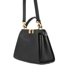 将图像加载到图库查看器中，FENDI Peekaboo Iconic Essential Black8BN302 Leather
