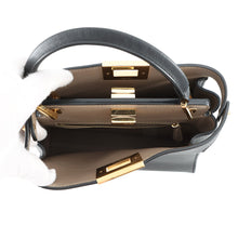 将图像加载到图库查看器中，FENDI Peekaboo Iconic Essential Black8BN302 Leather
