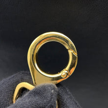 将图像加载到图库查看器中，FENDI Peekaboo Iconic Essential Black8BN302 Leather
