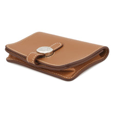 将图像加载到图库查看器中，HERMES Dogon Card Case Gold Evercolor
