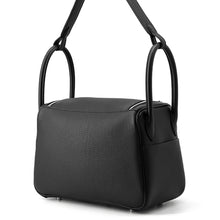 将图像加载到图库查看器中，HERMES Lindy Black Taurillon Clemence Size 26
