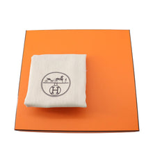 将图像加载到图库查看器中，HERMES Plume Etoupe Chevre Myzore Goatskin Size Mini
