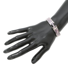 Load image into Gallery viewer, HERMES ClicH Sous un Battement d'Ailes Size PM Purple Metal Patent Leather
