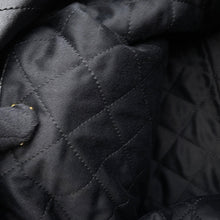 将图像加载到图库查看器中，CHANEL CHANEL 22 Chain Shoulder Bag BlackAS3260 Shiny Calf Leather Size Small
