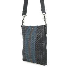 将图像加载到图库查看器中，Bottega Veneta INTRECCIATO Club Fumé Messenger Bag Shoulder Bag Blue/Black387302 Leather
