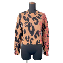 Load image into Gallery viewer, CHANEL Leopard knit sweater Size 36 Brown/Black/PinkP75361 Cashmere43% Mohair 32% Polyamide19% Wool 6%
