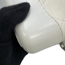将图像加载到图库查看器中，CHANEL Gabriel de CHANEL Hobo Bag WhiteA91810 Leather Size Small
