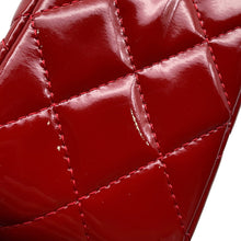 将图像加载到图库查看器中，CHANEL Matelasse W Flap W Chain Shoulder RedA01112 Enamel Size 25
