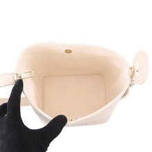 将图像加载到图库查看器中，LOUIS VUITTON All In BB Dream CreamM25673 Monogram Empreinte Leather
