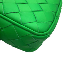 将图像加载到图库查看器中，Bottega Veneta INTRECCIATO Phone Pouch Parakeet729296 Calf Leather
