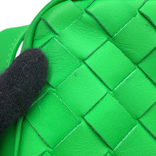将图像加载到图库查看器中，Bottega Veneta INTRECCIATO Phone Pouch Parakeet729296 Calf Leather
