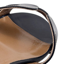 Load image into Gallery viewer, HERMES Oazis Sandals Black Leather Size 36H
