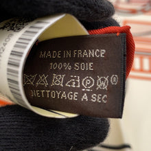 Load image into Gallery viewer, HERMES Carre COMPLICATION EQUESTRE Size 90 Claim/Orange/Black Silk100%
