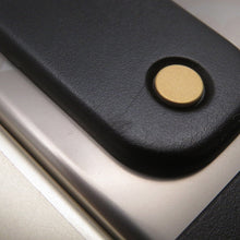 Load image into Gallery viewer, LOUIS VUITTON Horizon SilverM42667 Monogram Titanium Size 55
