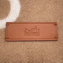 Load image into Gallery viewer, HERMES Scarf Mall Camel/Ivoire Cashmere100%
