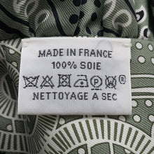 将图像加载到图库查看器中，HERMES Twilly Frill Apron Doll Bandana Eperon d'Or Bandana Sage/Black/White Silk100%
