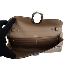 将图像加载到图库查看器中，HERMES Mylon Togo Etoupe Epsom
