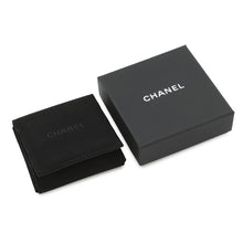 将图像加载到图库查看器中，CHANEL Logo Brooch Black/GoldABA771 Metal
