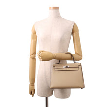 Load image into Gallery viewer, HERMES Kelly Sellier Poussiere Epsom Size 25
