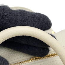 Load image into Gallery viewer, Delvaux Cool box WhiteAA0669AQ010DDO Leather Size Nano
