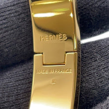将图像加载到图库查看器中，HERMES ClicH Cheetah Size PM Orfevre/Jaune d'or/White Enamel Metal
