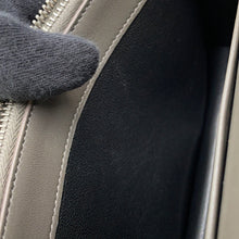 将图像加载到图库查看器中，SAINT LAURENT PARIS Kate Chain Wallet Gray452159 Croco embossed leather
