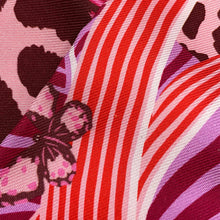 Load image into Gallery viewer, HERMES Twilly Jaguar Quetzal Fuchsia/Rose/Bordeaux Silk100%

