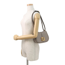 将图像加载到图库查看器中，FENDI C'mon Shoulder Bag Beige8BS082 Leather Size Small

