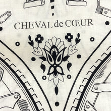 将图像加载到图库查看器中，HERMES Giant Square Cheval de Coeur Bandana Size 140 White/Black Cashmere70% Silk30%

