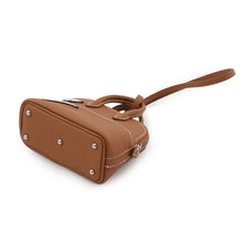 将图像加载到图库查看器中，HERMES Bolide Shark Bag Charm Gold Swift Leather
