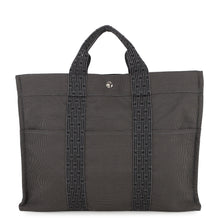 将图像加载到图库查看器中，HERMES Her Line Tote Gray Nylon Canvas Size MM
