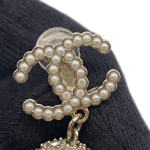 将图像加载到图库查看器中，CHANEL CC Logo Rhinestone Earring Champagne Gold Metal Rhinestone
