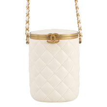 将图像加载到图库查看器中，CHANEL ChainShoulder Bag WhiteAS2641 Lambskin
