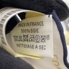 将图像加载到图库查看器中，HERMES Carre Always Together Nous Sommes Inseparables Size 90 White/Gold/Violet Silk100%
